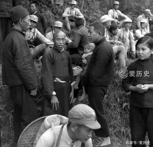 长沙会战中的湖南伢子:鬼子想抢大肥猪 兄弟用烟杆要