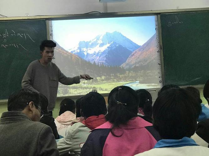 日喀则市2017年送教下乡之初中部同课异构萨迦县中学授课活动剪影
