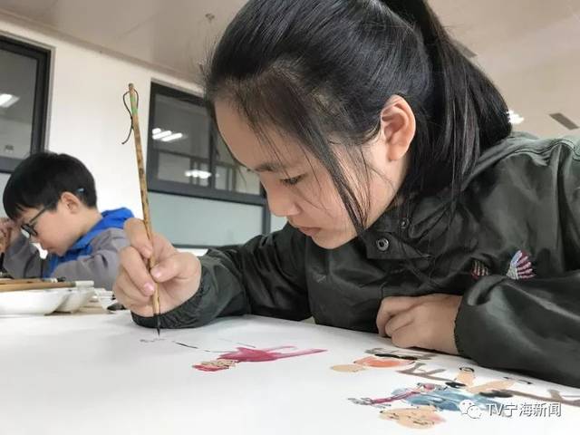 宁海学子捧得首届"美丽宁波"中小学绘画创意大赛的唯一最佳作品奖!