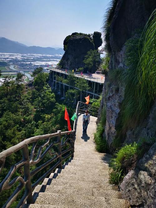 记苍南龙凤山—炊桶山之行