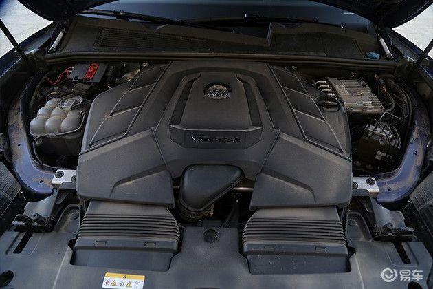 0t v6发动机,搭配采埃孚8at变速箱,最大功率250k·w,340ps/5300-6400