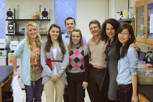 bonnie bassler visits georgia tech to give   talk and spend time