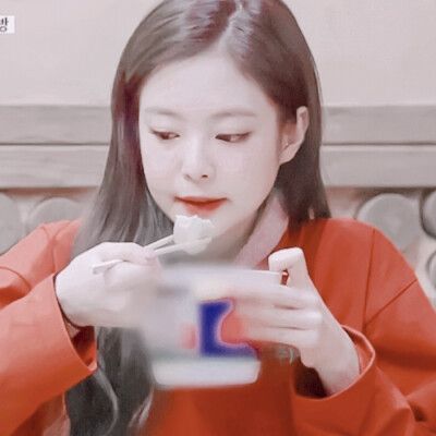 头像/金智妮jennie 原截可乐气泡水