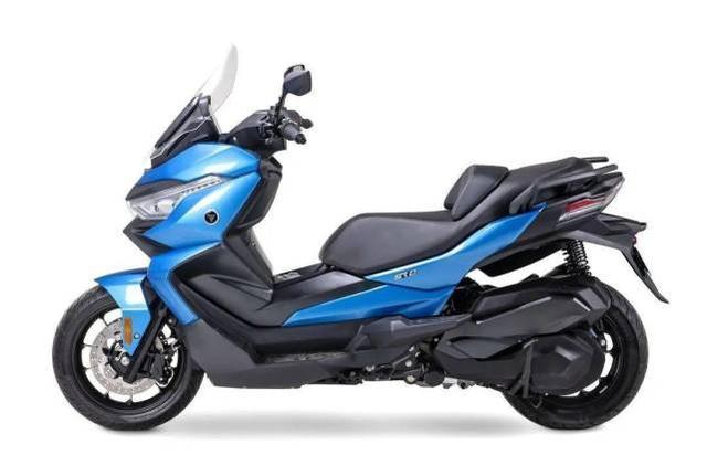 宝马c400gt同平台车型无极sr4max上市售价39888元