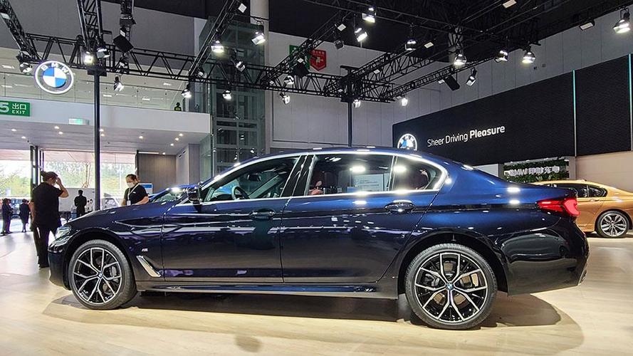 2021款宝马5系530豪华新款宝马5系