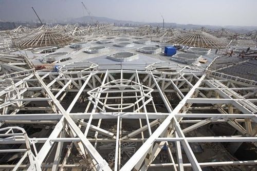 建筑钢桁架体系, 来自 som / som