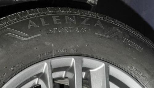 全新一代的日产奇骏原装轮胎品牌规格型号和价格