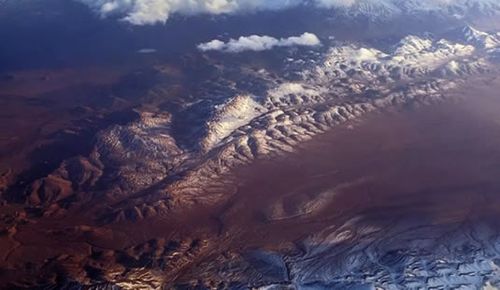 昆仑上冰封的真龙是真的吗为什么说昆仑山是龙脉