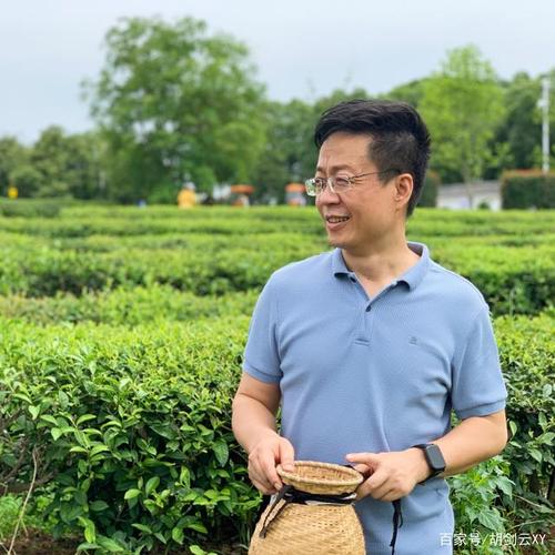 我是胡剑云,欢迎大家留言探讨婚姻相处之道.