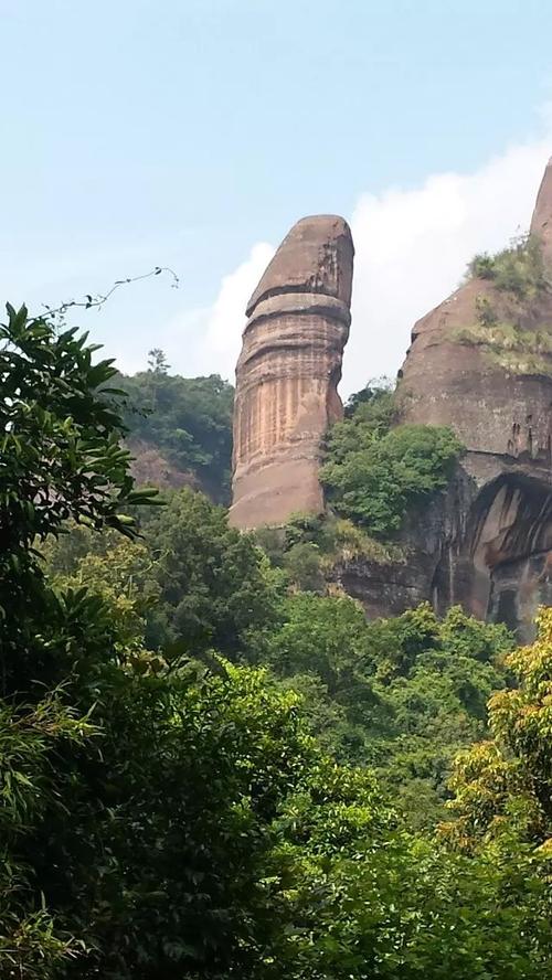 丹霞山阳元石                             丹霞山阳元石 喜欢 (0)