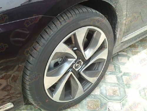 海外公布的整车参数为车长为4702mm,车宽为1840mm