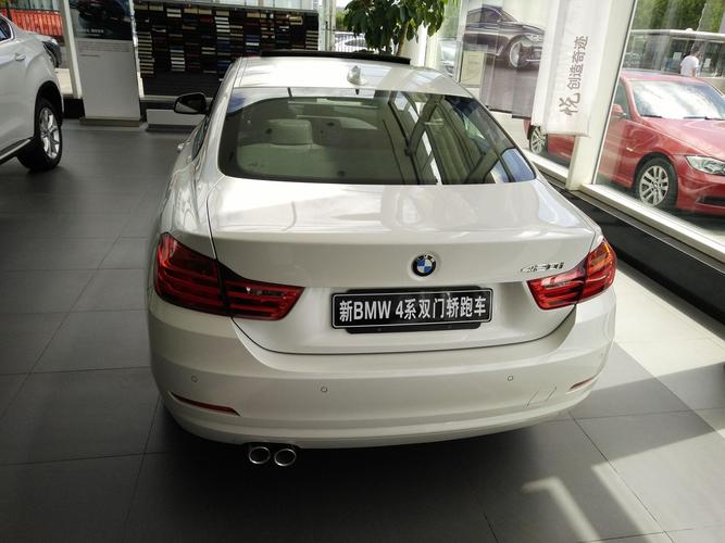 喜欢双门轿跑的朋友们,可以看看这台宝马420i,双门的