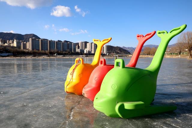 这个冰场正在"美容"!在门头沟滑冰玩雪有了好去处