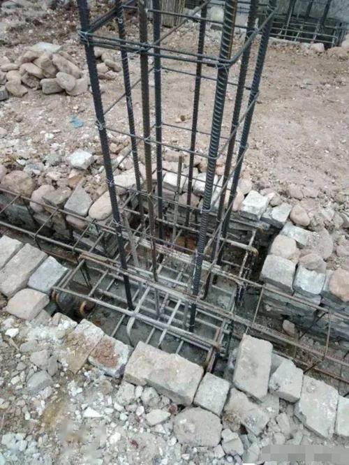 农村建房两层半地基用多大钢筋16钢筋可以吗