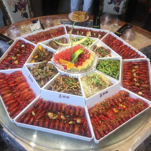 潜江虾皇总店全虾宴仪式感满满_小龙虾_我爱小龙虾_美食_美食探店
