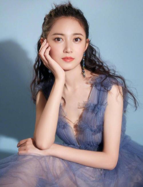 清新甜美"治愈系"女明星:毛晓彤,陈都灵,金晨,李沁,陈钰琪