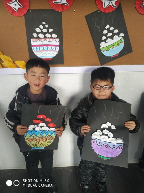 兴平幼儿园大二班《暖暖冬至情——冬至饺子》手工制作活动