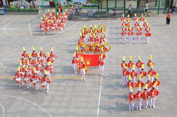 谯城区青云中心校鼓号队艺术展演比赛迎"六一"
