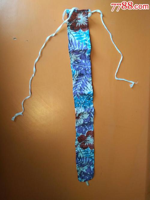 八*十年代老库存收藏品卫生带