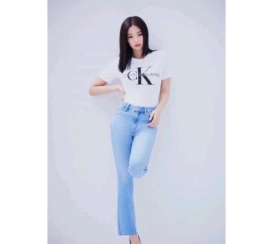 jennie小ck身材太致命