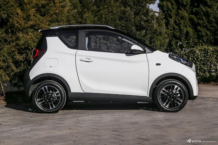 奇瑞新能源小蚂蚁够狠这车最高直降024万买竞品的都后悔了