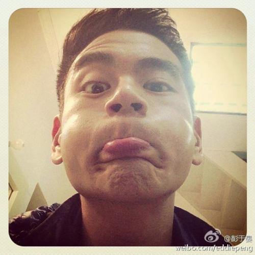 杨洋张艺兴马可彭于晏 卖萌日明星自拍谁最萌