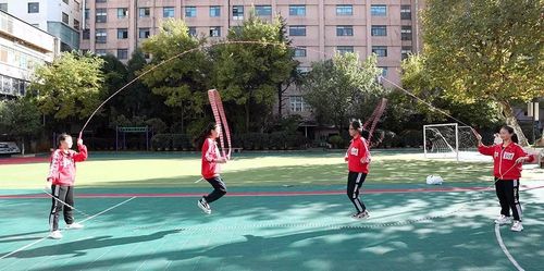 【校园圈】车轮跳,彩虹跳……昆明这些女生把跳绳玩成了"精"