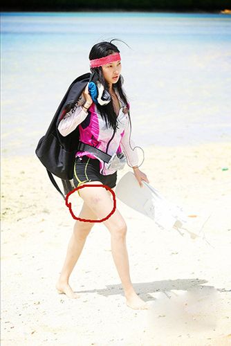 《我们的法则》童菲腿现淤青 深海捕捞霸气归来