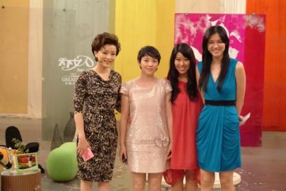 特警潘琴做客《天下女人》:警匪片背后的真相