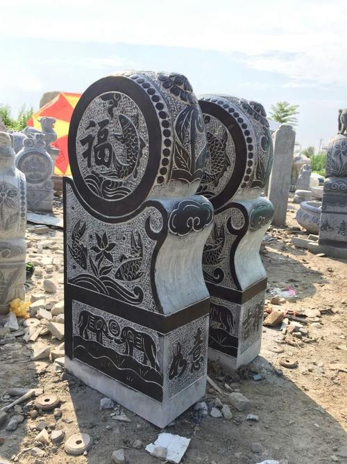 厂家直销青石雕刻门墩抱鼓石 定做仿古做旧兽头石鼓门口装饰雕塑