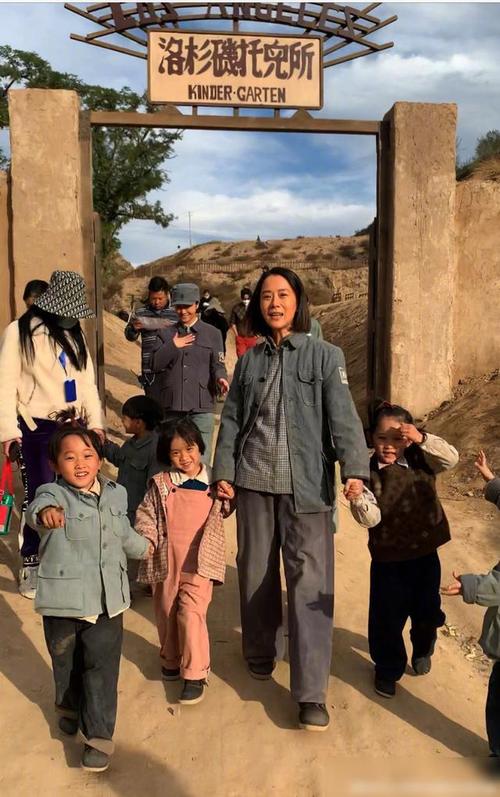 《啊摇篮》唐素素的一厢情愿得到回应,葛六斤已婚身份