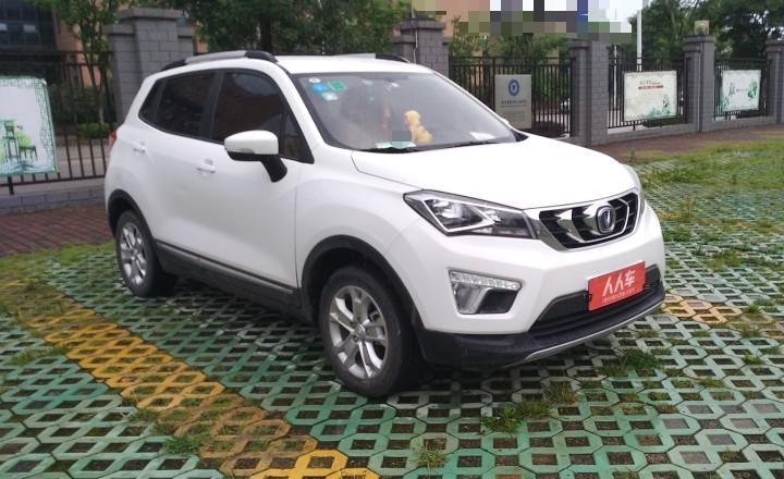 【贵阳二手长安cs15】5.00万 白色 1.5l 手动豪华版