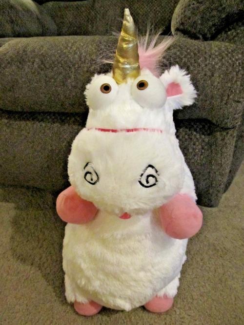 正版神偷奶爸3独角兽毛绒玩具公仔女生大号可爱生日礼物抱枕萌宠