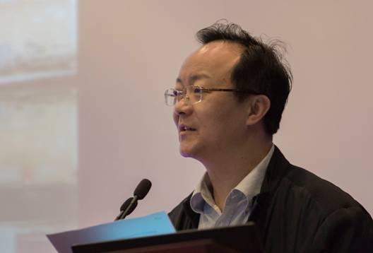 新闻传播学 学术资讯    会议伊始,复旦大学新闻学院党委书记周桂发