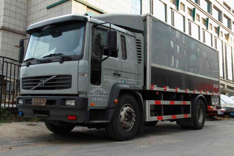 【大连】2005年8月 沃尔沃 沃尔沃防弹运钞车 手续齐全 随时过户 灰色