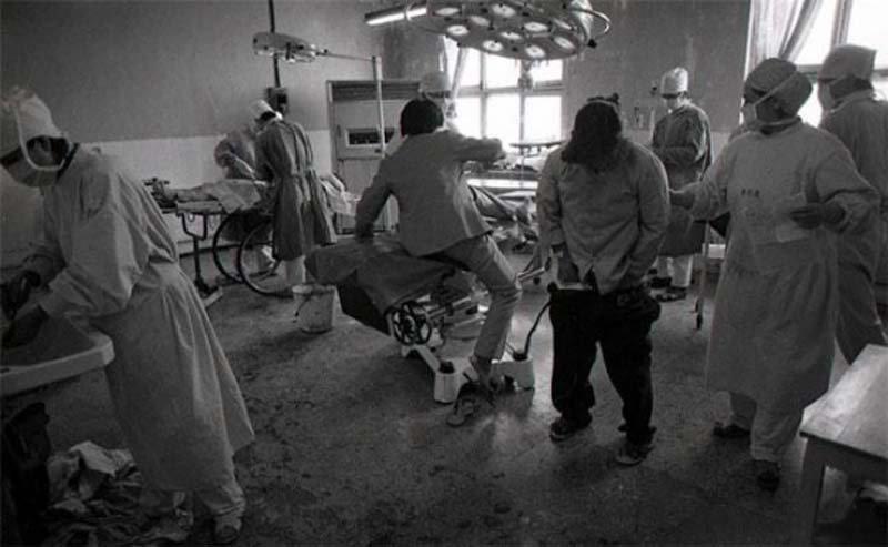 90年代的计划生育结扎现场. (图:侯登科)