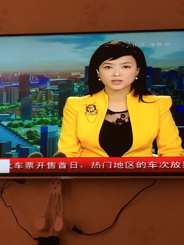 辽宁都市红绿灯这位女主持人叫什么名字啊?