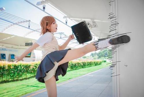 炮姐cos突破次元壁垒,安全裤成重点,真不愧是百分之百