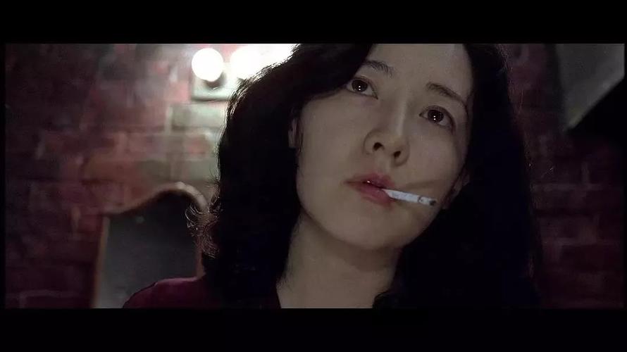 亲切的金子:炽烈的复仇童话,悲情的自我救赎