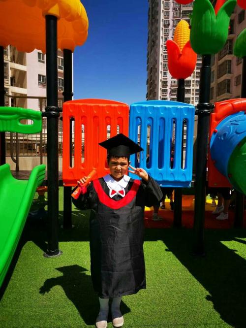 麦尔哈巴小朋友