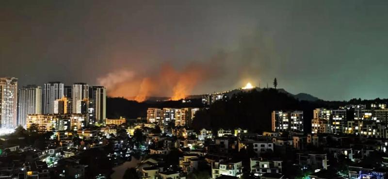 祭祖点蜡烛,烧"纸钱"致红花湖山火!5人涉嫌失火罪被刑拘