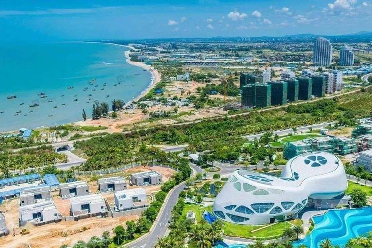 乐东分院,龙栖湾国际海上运动培训中心等大型配套,相继落地于九所新区