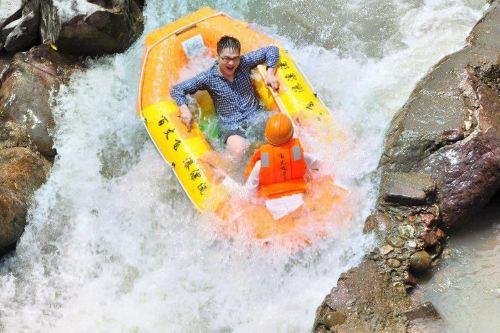 百丈飞瀑漂流