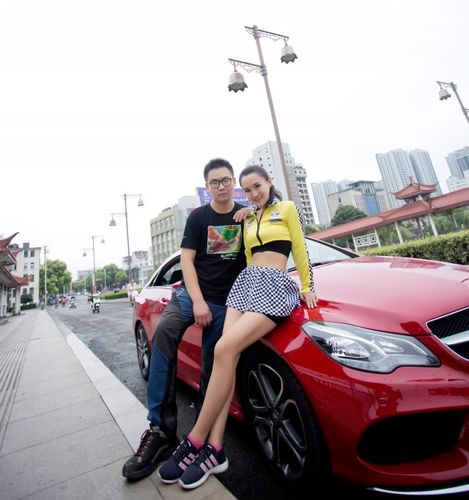 广播主持人风采九年如一仍守初心秦朗