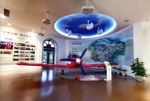 达利丝绸世界旅游景区                  万丰航空小镇   06百里