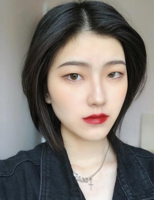 单眼皮女生太美!只要有这几点,气质出众辨识度还高,别人都羡慕