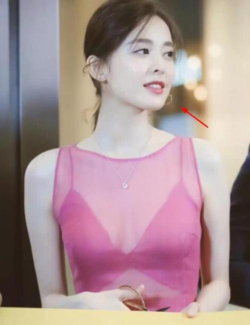 古力娜扎"一眼见底"如此"凸出"看完图4,网友:张翰后悔