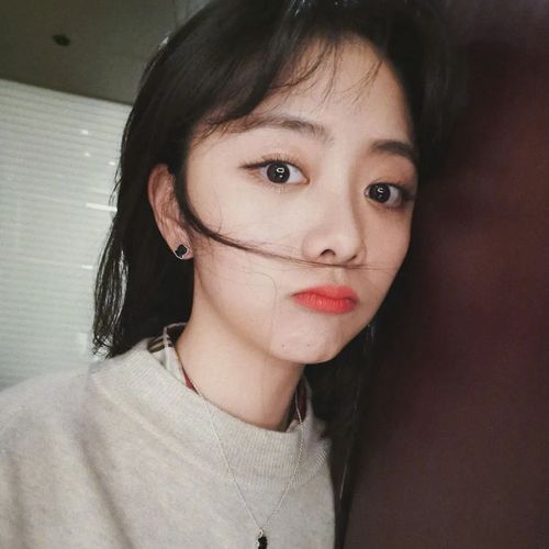 冬瓜脸,死鱼眼,大门牙,兔颜女孩谭松韵2.0,靠什么降伏