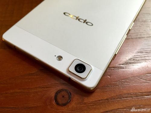 机身厚度4.85毫米 金色版oppo r5图赏