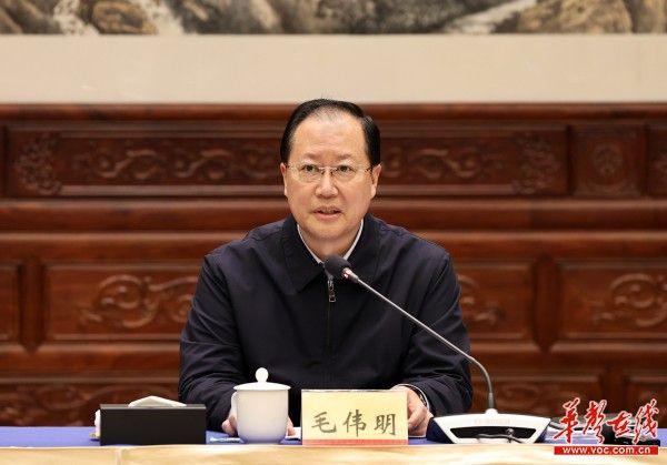 毛伟明着力擦亮六个一品牌推动非公经济高质量发展